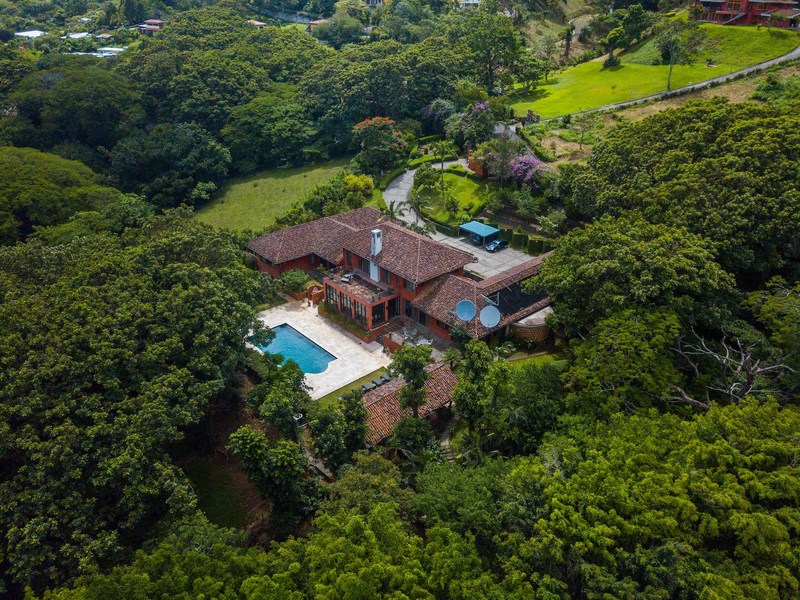 4 bed Single Family Homes For Sale in Santa Ana, San Jose - 1